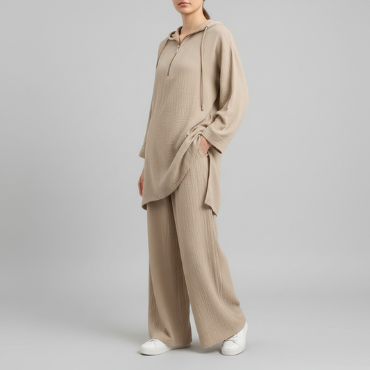 طقم هودي وبنطلون فضفاض